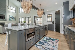 Nhà (5 Bedrooms) | Tiện nghi, dịch vụ nơi lưu trú