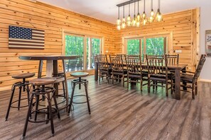 House (6 Bedrooms) | Property amenity - Off the Deep End by Taylor Made Deep Creek (McHenry)