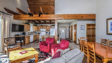 House (4 Bedrooms) | Property amenity