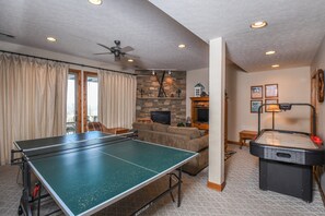 House (4 Bedrooms) | Property amenity