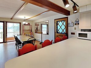 Casa (6 Bedrooms) | Servicio de la propiedad