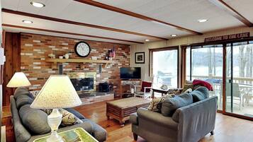 House (6 Bedrooms) | Property amenity