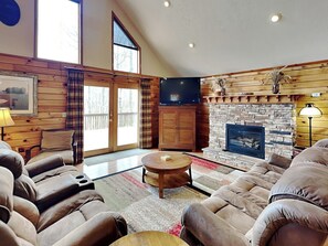 House (3 Bedrooms) | Property amenity - Overlook Point (McHenry)