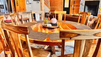 House (5 Bedrooms) | Property amenity