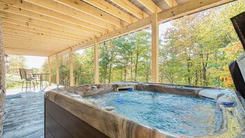 House (5 Bedrooms) | Property amenity