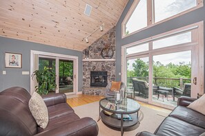 House (5 Bedrooms) | Property amenity - Play-a-way Chalet by Taylor Made Deep Creek (McHenry)