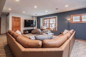 Nhà (6 Bedrooms) | Tiện nghi, dịch vụ nơi lưu trú