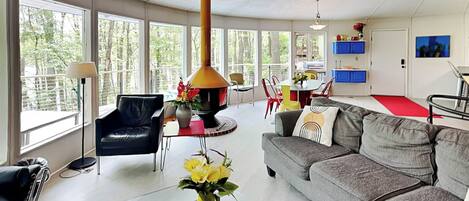 House (3 Bedrooms) | Living area | TV, fireplace