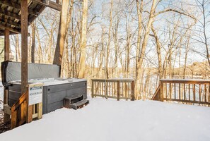 House (3 Bedrooms) | Property amenity