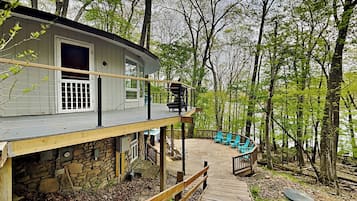 House (3 Bedrooms) | Property amenity