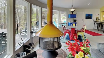 House (3 Bedrooms) | Property amenity