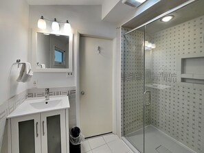 Property amenity - Retro Lake Landing by Taylor Made Deep Creek (McHenry)
