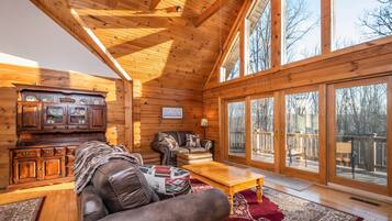 House (4 Bedrooms) | Property amenity