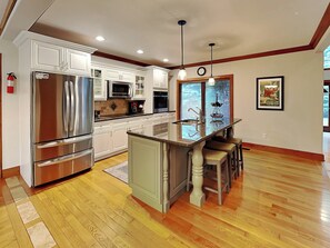 House (4 Bedrooms) | Property amenity