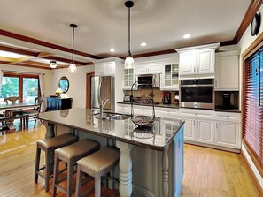 House (4 Bedrooms) | Property amenity