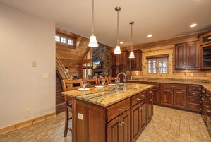 House (4 Bedrooms) | Property amenity