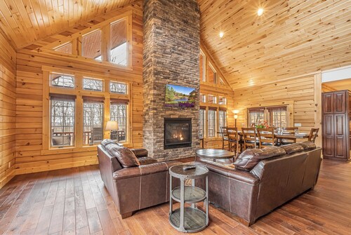 Rockledge Manor by Taylor Made Deep Creek