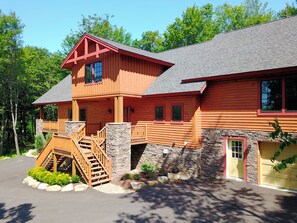 Property amenity - Rockledge Manor by Taylor Made Deep Creek (McHenry)