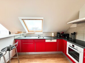 Fridge, microwave, oven, stovetop - Spacious duplex sea view, balcony terrace + parking space / IDEAL FAMILY (Le Conquet)