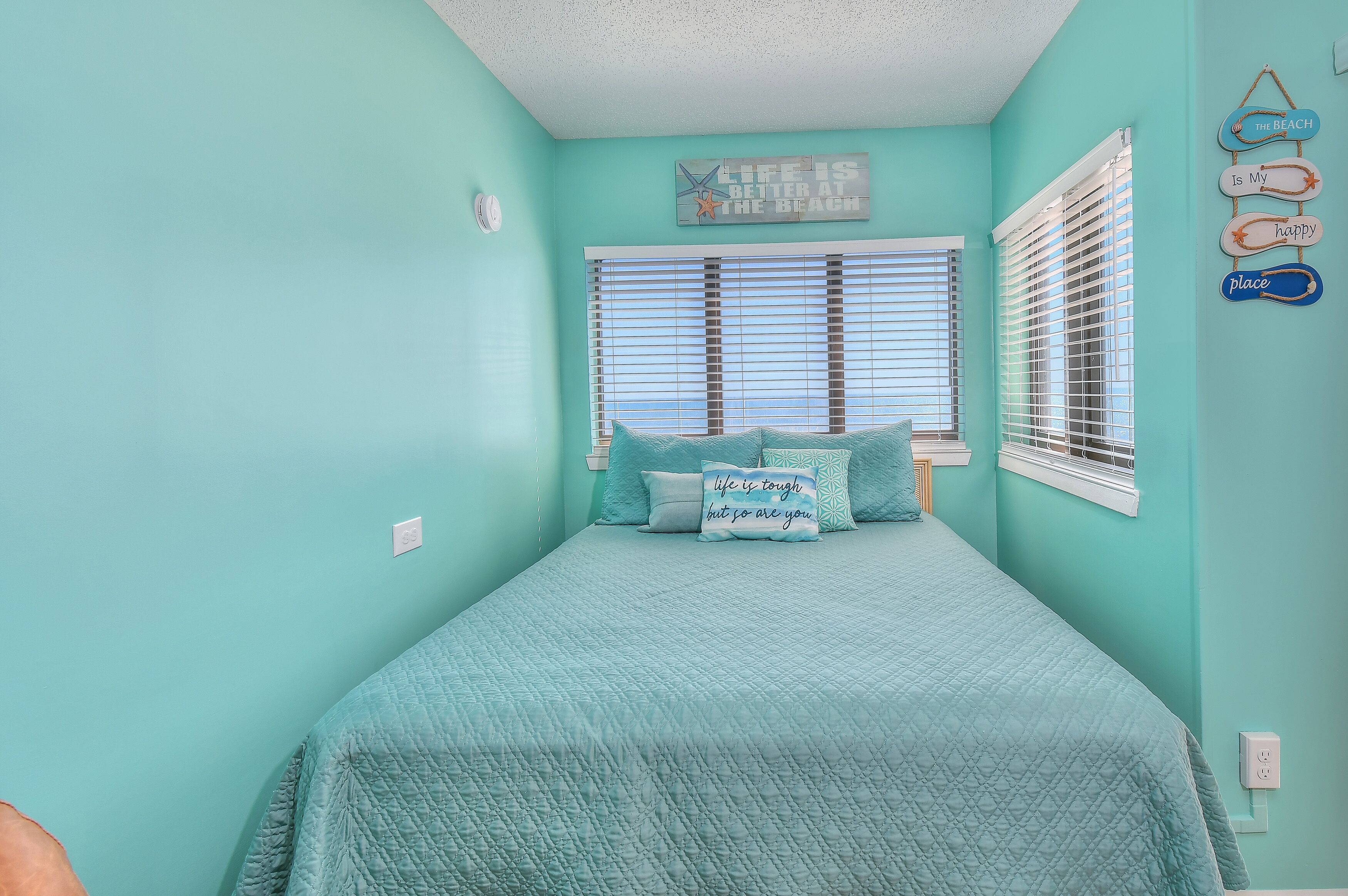 The Palace Resort 301 - Fabulous Direct Ocean Front Condo - Accommodates 4