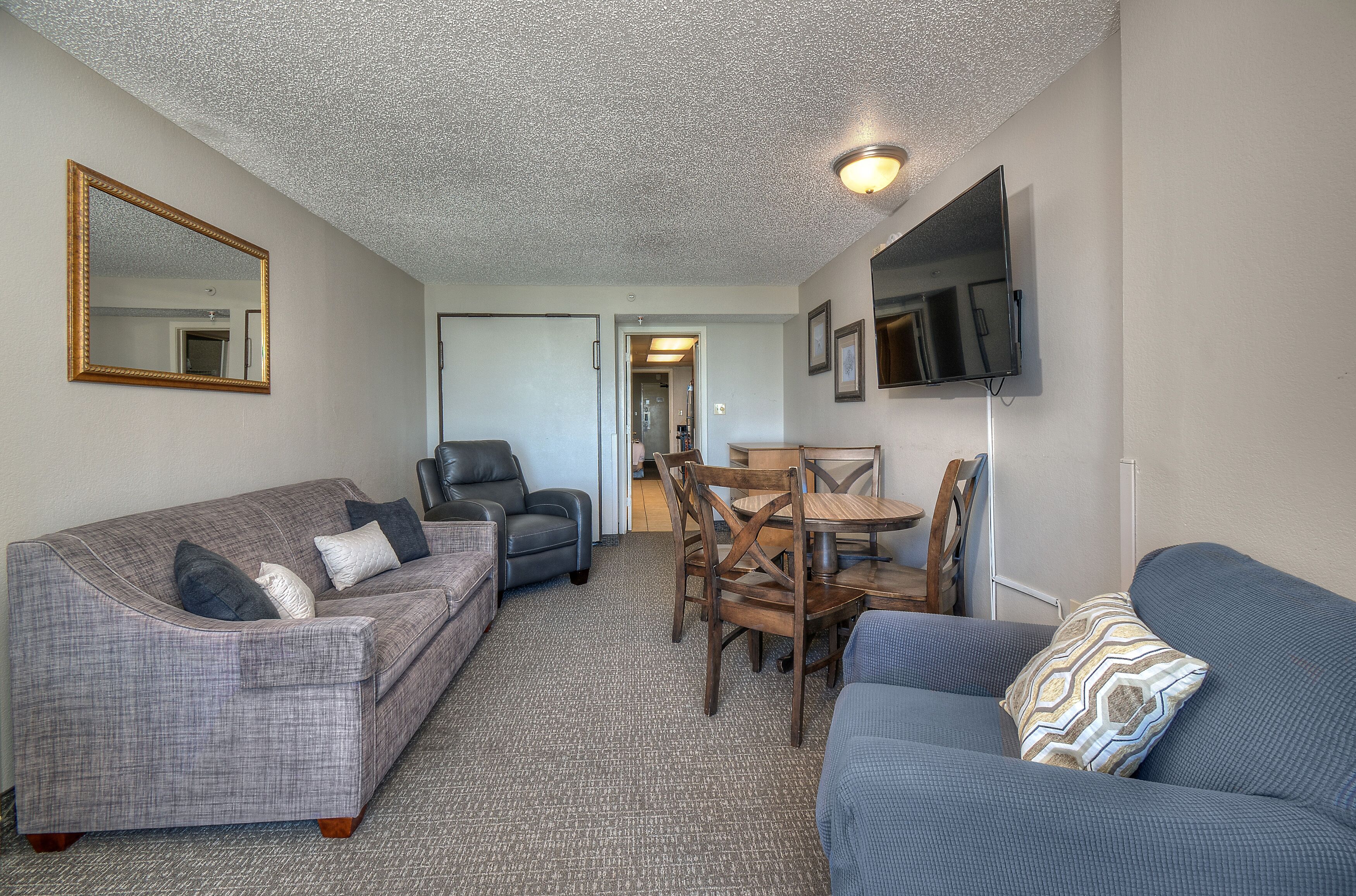 Landmark Resort 744-1 Bedroom Condo with Great Amenities