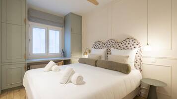 1 多间卧室、办公桌、熨斗/熨衣板、旅行婴儿床