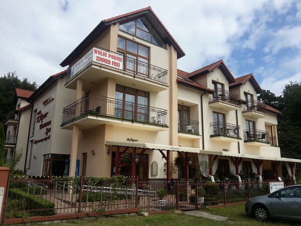 Overnatningsstedets facade