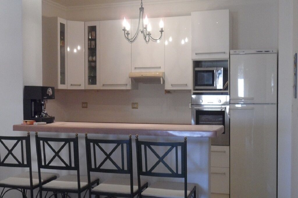 Micro-ondes, lave-vaisselle, grille-pain