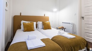 2 chambres, fer et planche à repasser, Wi-Fi gratuit, draps fournis