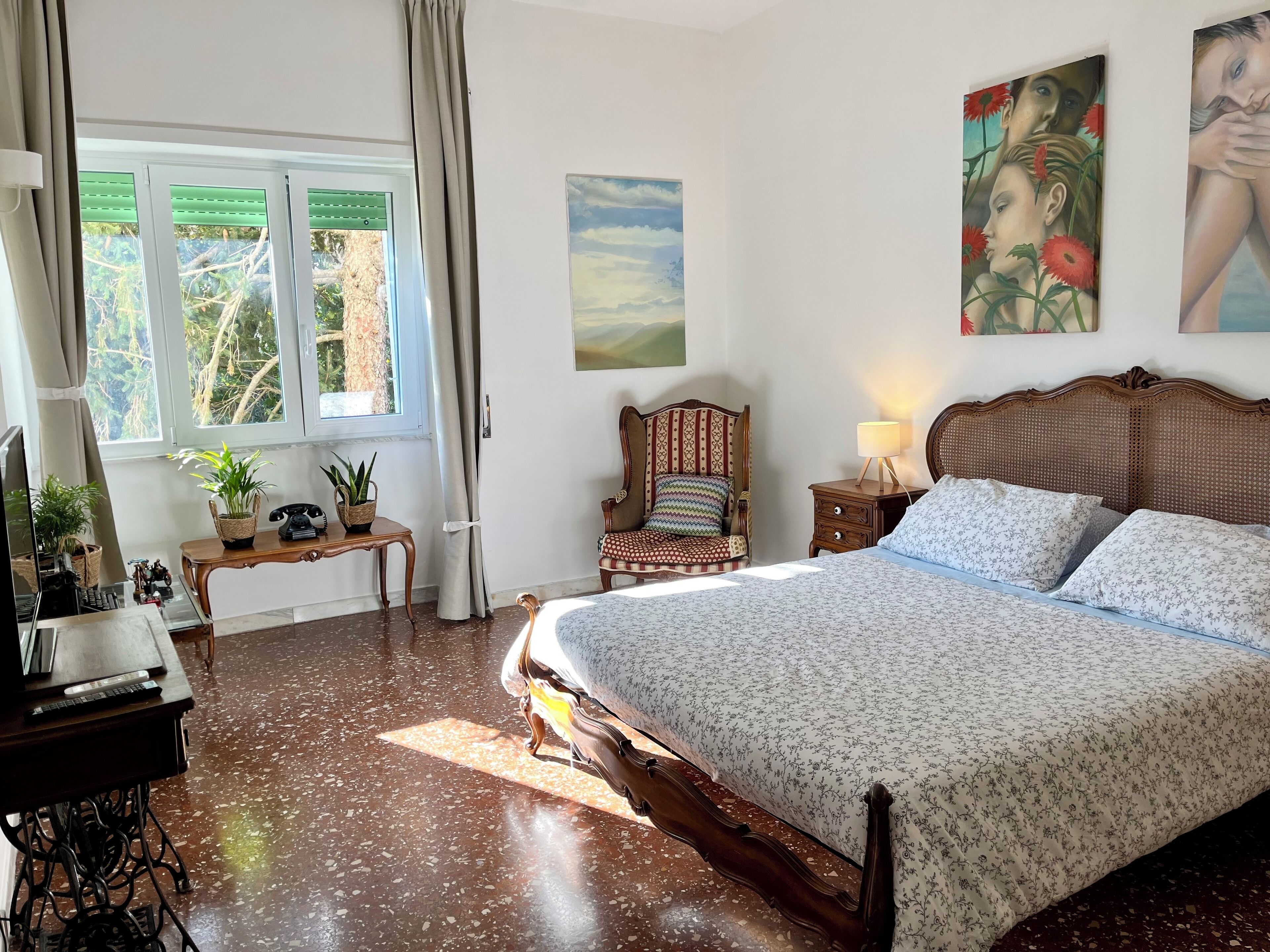 2 Schlafzimmer, Schreibtisch, Bügeleisen/Bügelbrett, kostenloses WLAN