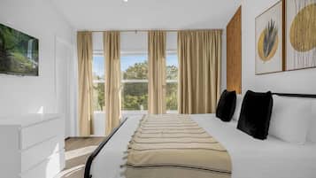 3 bedrooms, iron/ironing board, travel cot, WiFi