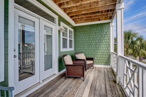 Terrace/patio - 2 Minutes to the Beach, Ocean Views, Side by Side Homes, Rent Separate/Together (Kure Beach)