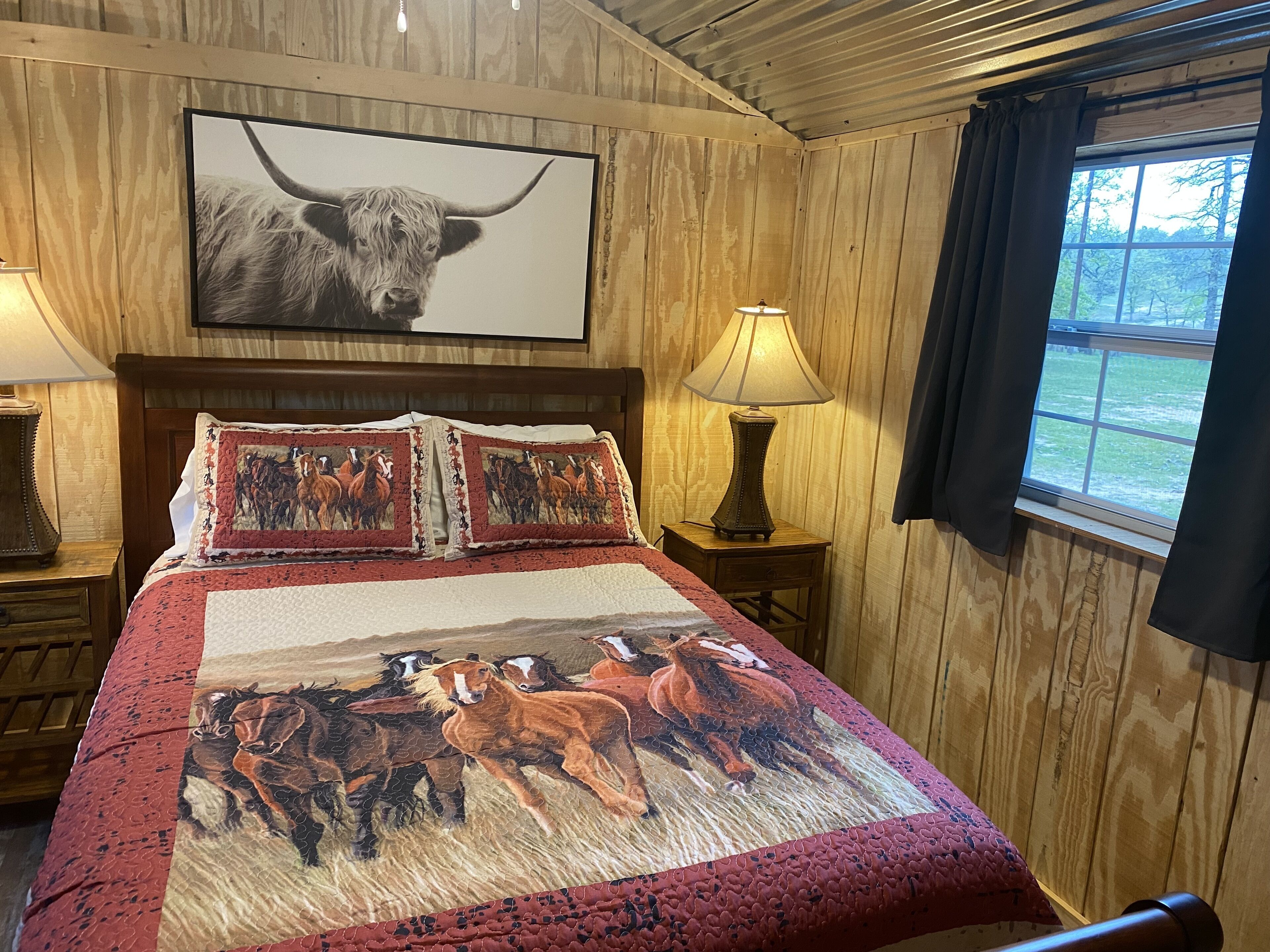  Tiny House - Perfect Ranch Stay for Animal Enthusiasts