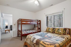 6 bedrooms, iron/ironing board, travel cot, free WiFi