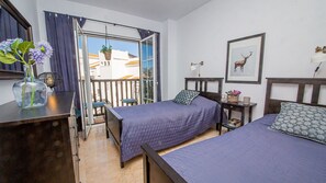 2 chambres, fer et planche à repasser, Wi-Fi gratuit, draps fournis
