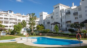 Unclassified image, 5 of 36, button