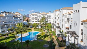 Unclassified image, 4 of 36, button