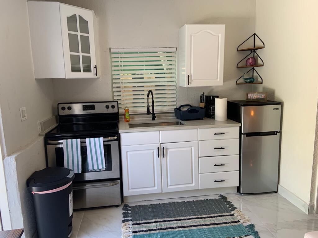 Very cute and functional studio recently renovated