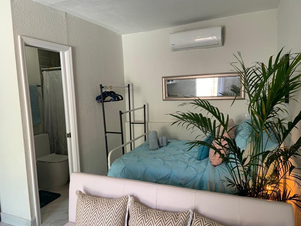 Very cute and functional studio recently renovated