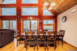 House (5 Bedrooms) | Property amenity
