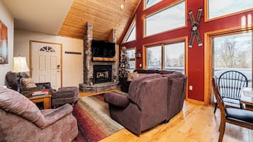 House (5 Bedrooms) | Property amenity