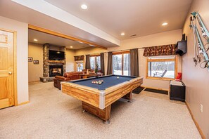 House (5 Bedrooms) | Property amenity - Rocky Adventures by Taylor Made Deep Creek (McHenry)