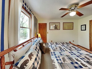 House (4 Bedrooms) | Property amenity - S'more Fun by Taylor Made Deep Creek (Oakland)