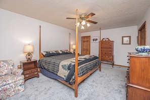 House (4 Bedrooms) | Property amenity