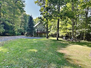 House (3 Bedrooms) | Exterior - Serenity Chalet by Taylor Made Deep Creek (Oakland)
