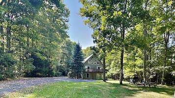 House (3 Bedrooms) | Property amenity