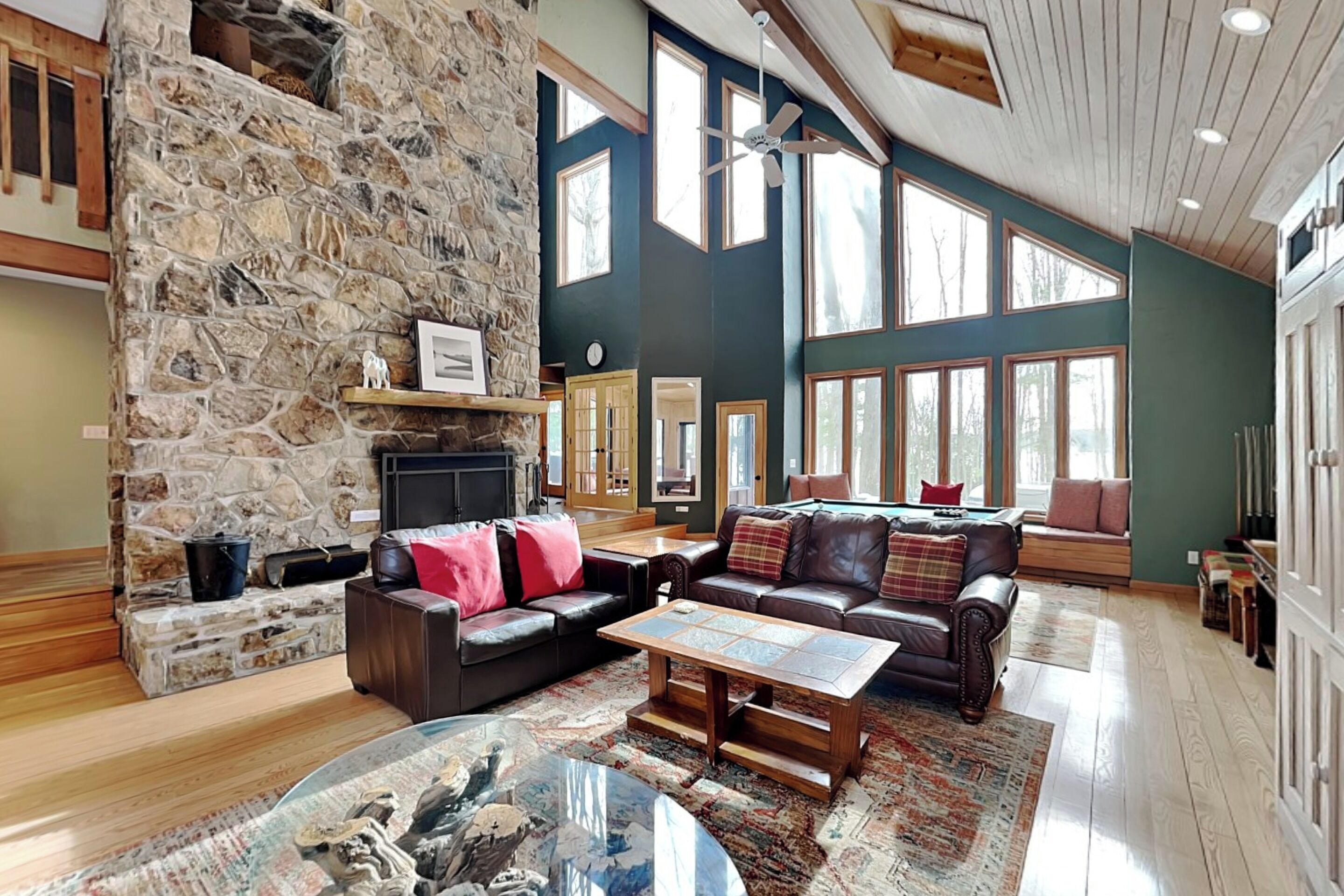 House (4 Bedrooms) | Front of property