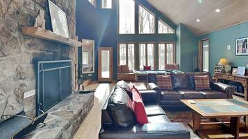 House (4 Bedrooms) | Property amenity