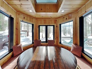 House (4 Bedrooms) | Property amenity