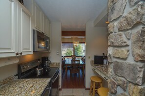 Studio (4 Bedrooms) | Property amenity - Ski Harbor 07 by Taylor Made Deep Creek (McHenry)